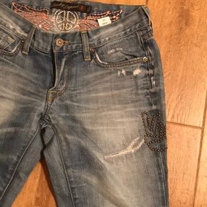 Lucky Brand size 2 Zoe Bootcut Jeans.